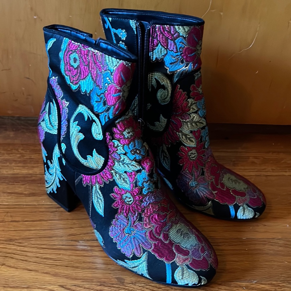 Marc Fischer booties